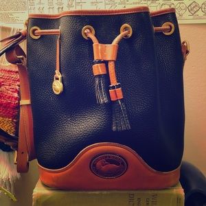 Vintage Dooney & Bourke Crossbody